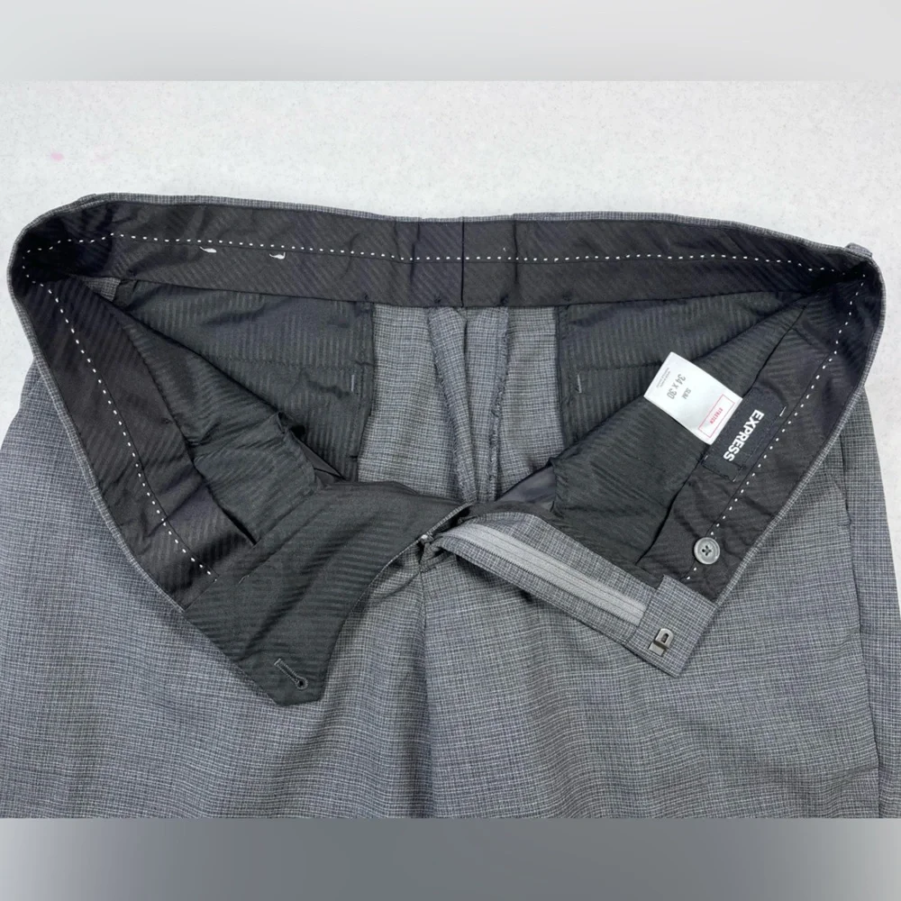 Express Men’s Gray Slim Fit Pants. Tag Size 34/30. 98% Wool